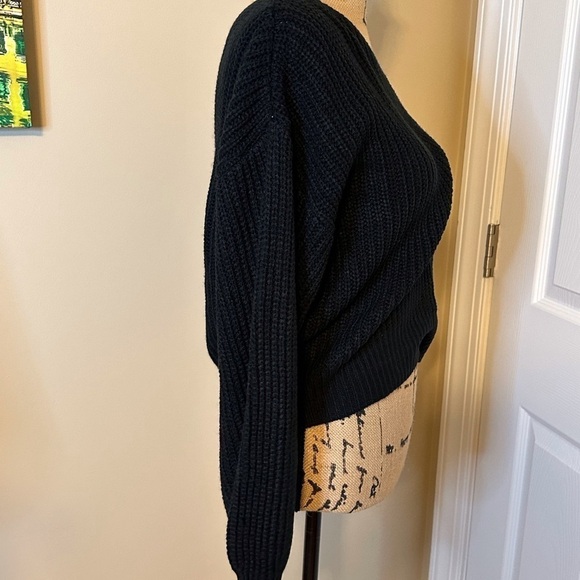 Women's Sweater Solid One Shoulder Sweater Size M - Picture 2 of 10